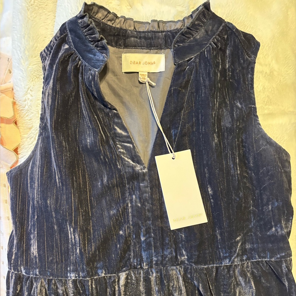 Dear John NWT Tiered velvet women’s size XS- Navy